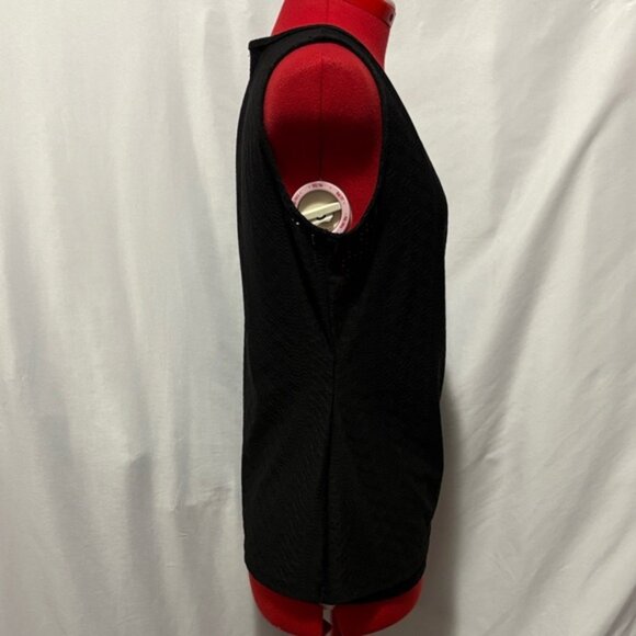 Chic Black Sleeveless Wrap Tank Top - Picture 3 of 7